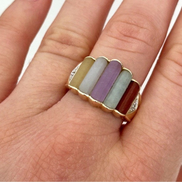 14K Yellow Gold Multi Color Jade Graduated Pillar Diamond Accent Ring Size 7 - Picture 6 of 6